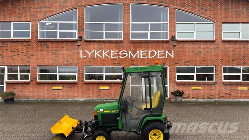John Deere 455 Kompakte traktorer
