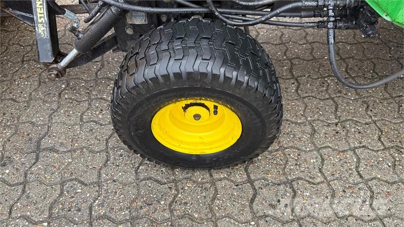 John Deere 455 Kompakte traktorer