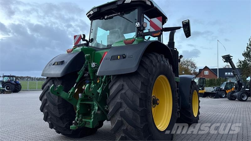 John Deere 8R 370 Traktori