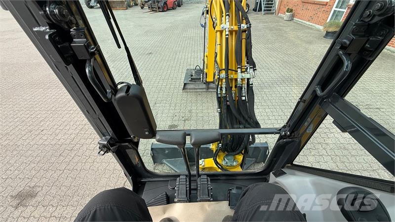 Komatsu PC26MR-5 Εκσκαφάκι (διαβολάκι) < 7t