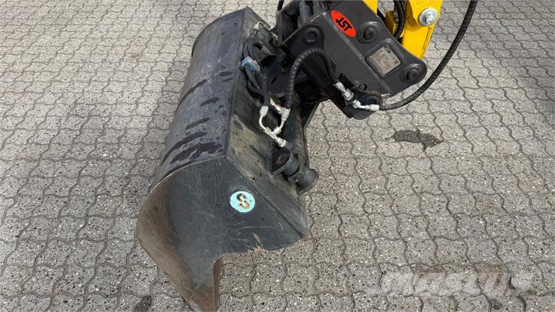 Komatsu PC26MR-5 Εκσκαφάκι (διαβολάκι) < 7t