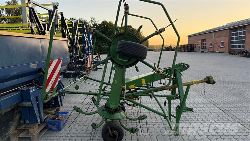Krone KW 4.62/4 مكابس وميبسات التبن