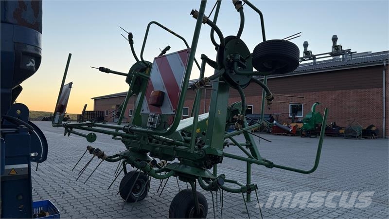 Krone KW 4.62/4 مكابس وميبسات التبن