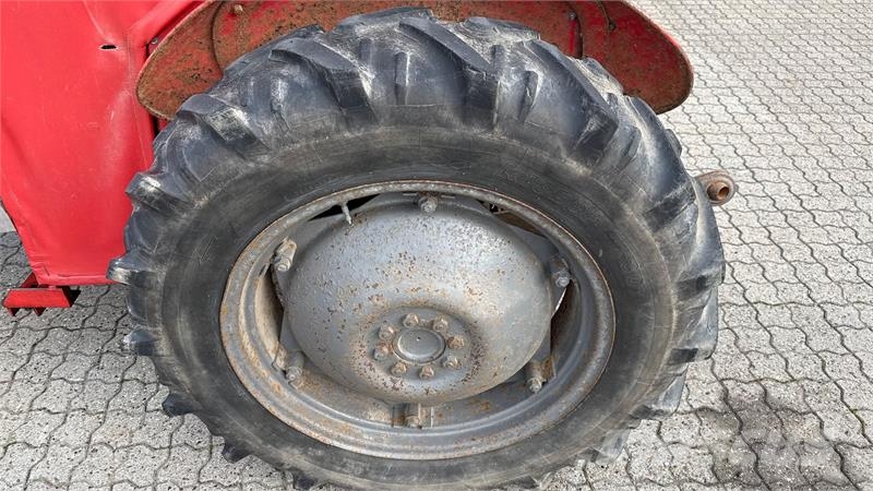 Massey Ferguson 35X Traktorer