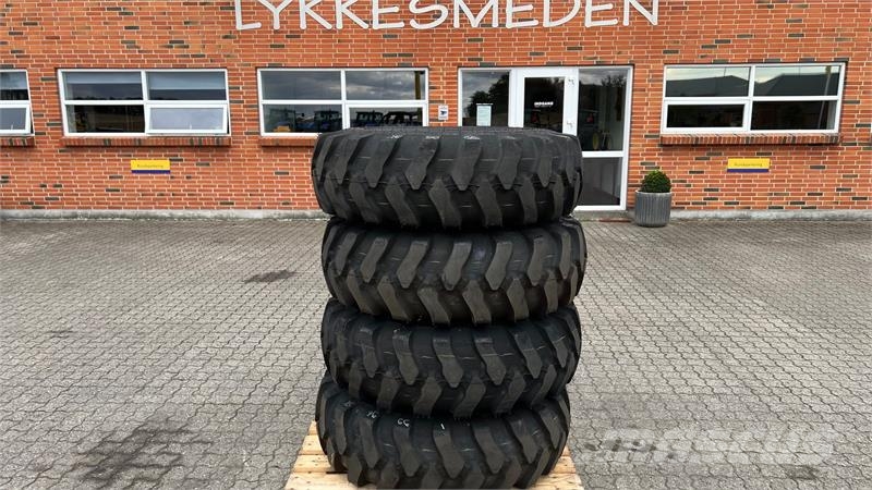 Mitas 360/85 R20 komplette hjul Gumiabroncsok, kerekek és felnik