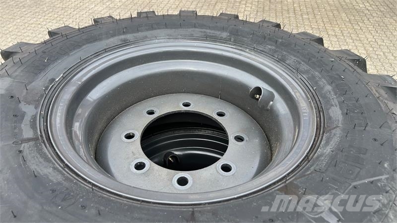Mitas 360/85 R20 komplette hjul Tyres, wheels and rims