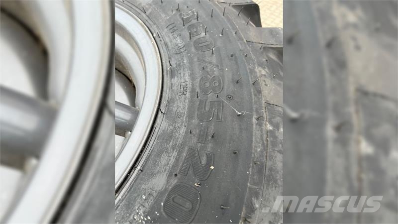 Mitas 360/85 R20 komplette hjul Tyres, wheels and rims