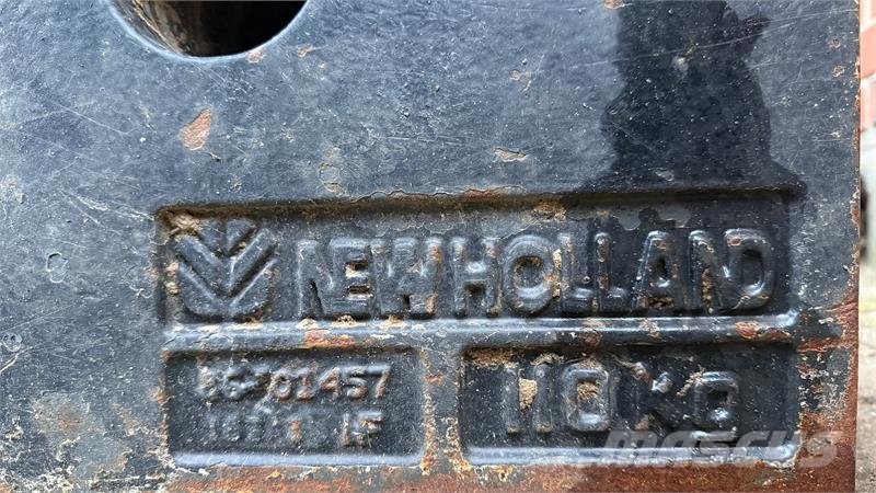 New Holland 10x 110 kg. 3-punkt Etupainot