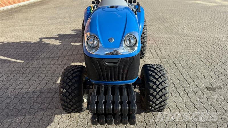 New Holland Boomer 25 + Muratori MZ4SXL 125 Kompakttraktorid