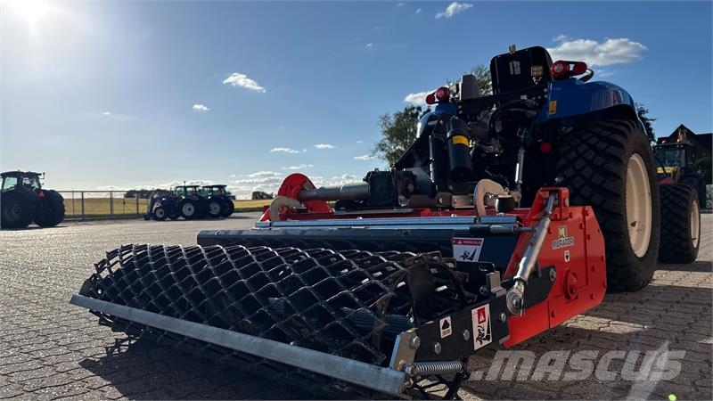 New Holland Boomer 25 + Muratori MZ4SXL 125 Kompakttraktorid