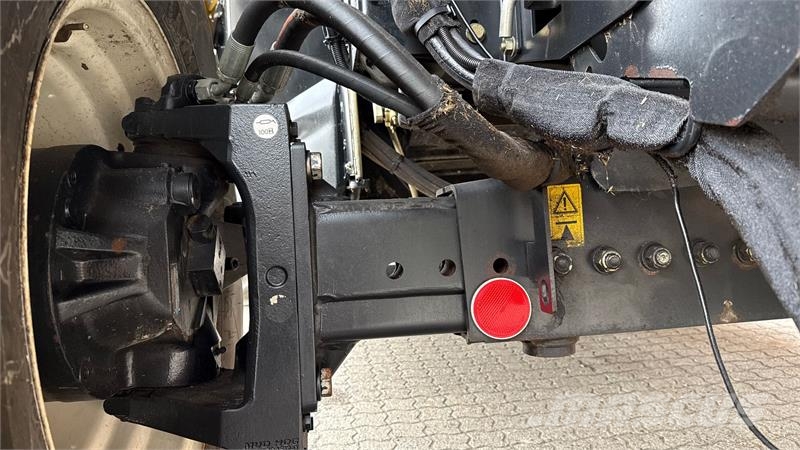New Holland CR9080 SLH Elevation + 35” VarioFeed HD Ceifeiras debulhadoras