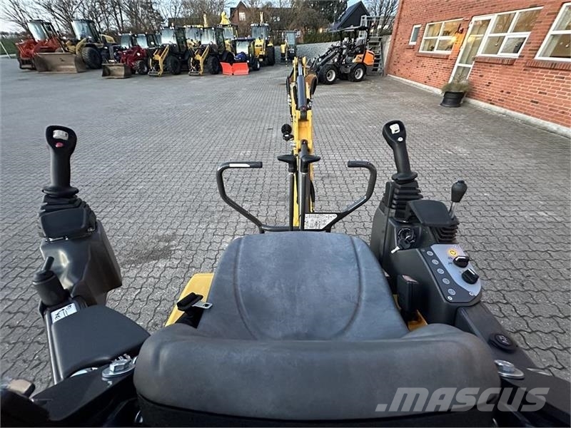 New Holland E12D Minigraafmachines < 7t