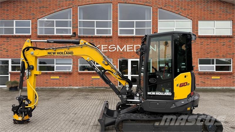 New Holland E60D + Engcon EC206 Gravemaskiner på larvebånd