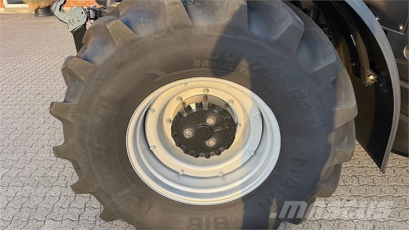 New Holland T7.245 AC NewGen Трактори