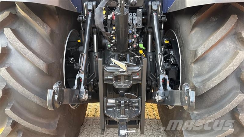 New Holland T7.245 AC NewGen Трактори