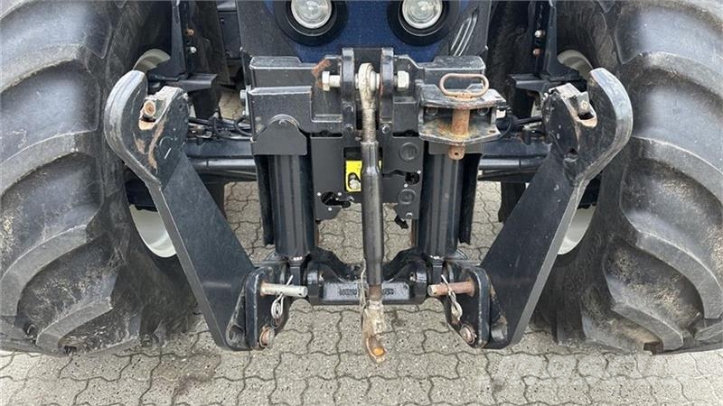 New Holland T7.270 AC Traktorid