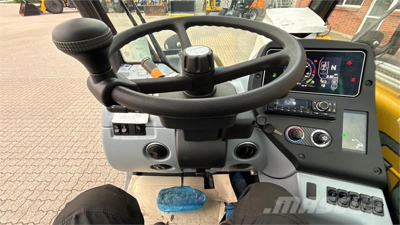 New Holland TH6.36 Plus مناولات متداخلة