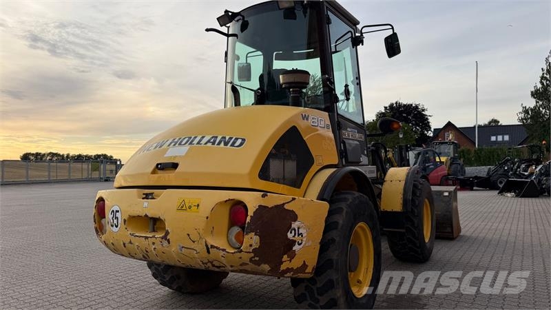 New Holland W80B HighSpeed لوادر بعجل