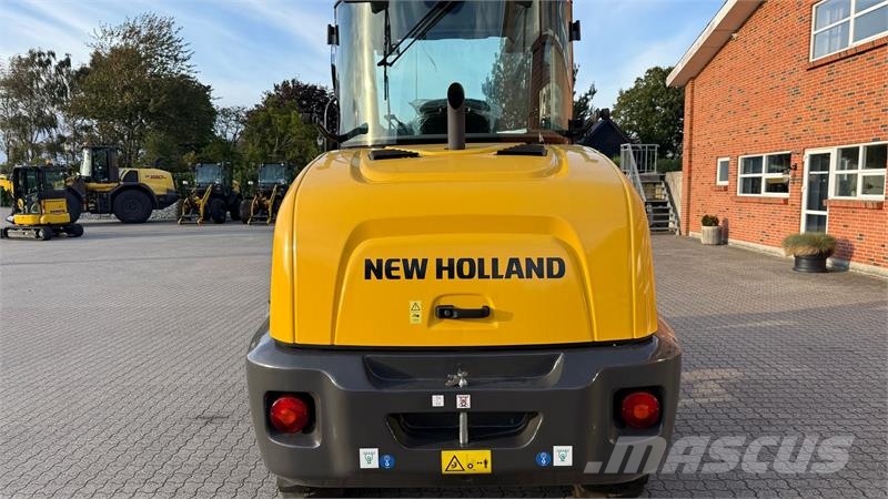 New Holland W80C LR-HS Pale gommate