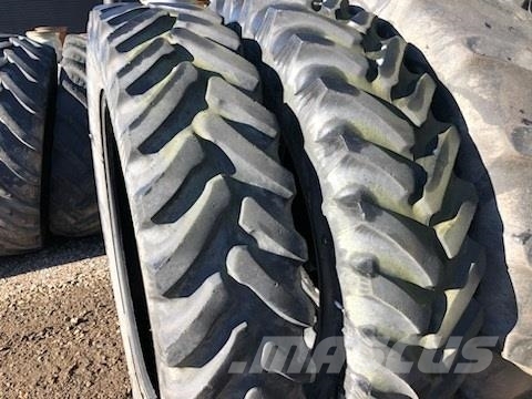 Titan 14.9 R46 Dekk, hjul og felger
