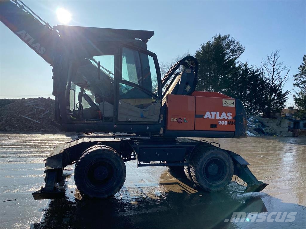 Atlas 200 MH Stroje pro manipulaci s odpadem