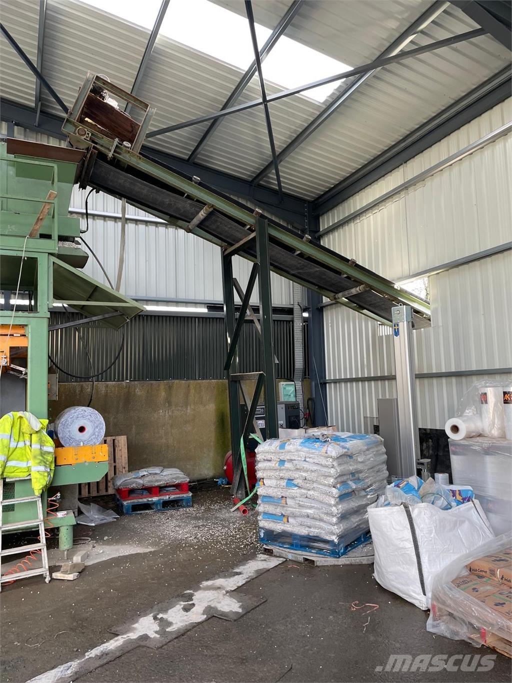 B & C Form Fill Seal & Bagging Line Linky na spracovanie kameniva