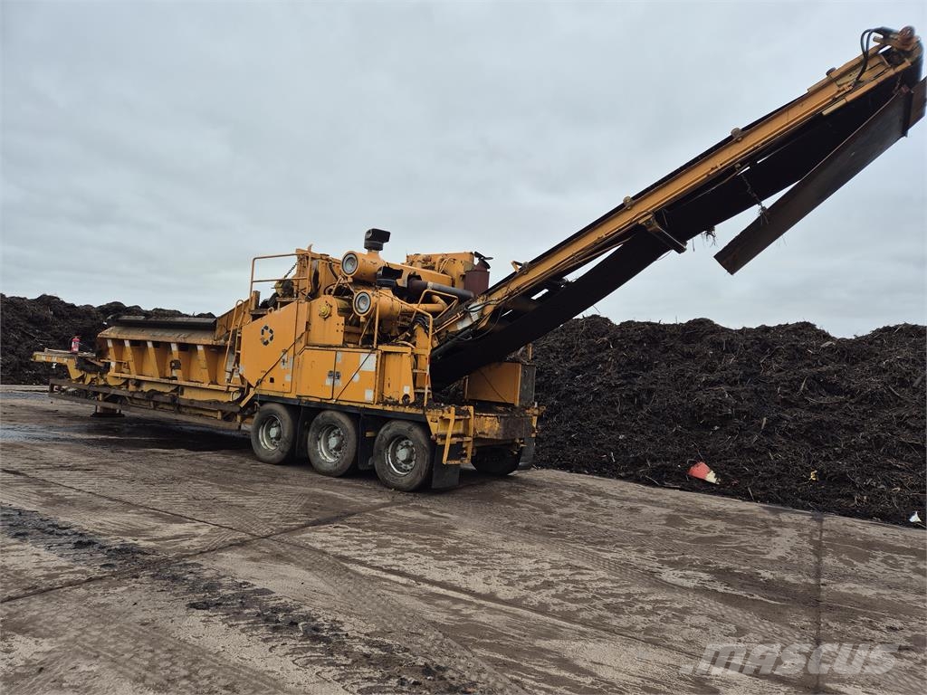 Bandit Beast 3680 Waste Shredders