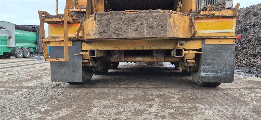 Bandit Beast 3680 Waste Shredders