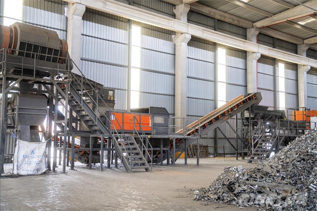  BAS Eddy Current Separator with Vibratory Feeder. معدة فرز -> معدة فرز المخلفات