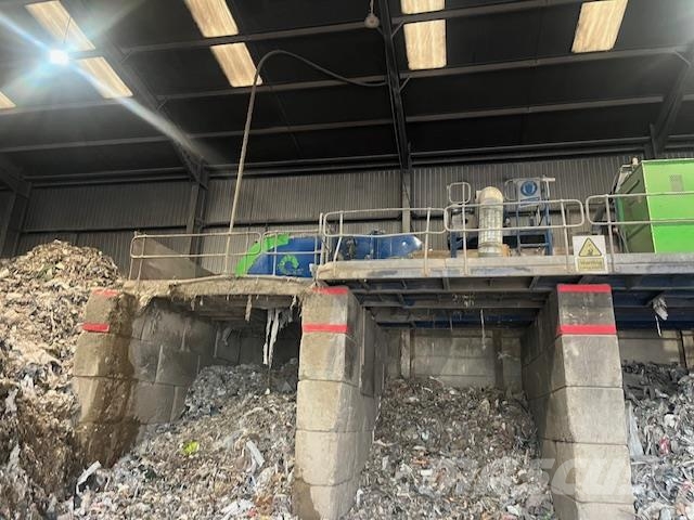 CRS NI 820 Komplett üzemek