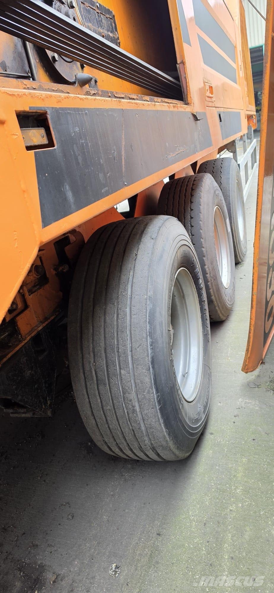 Doppstadt AK 530 Profi آلات تمزيق المخلفات
