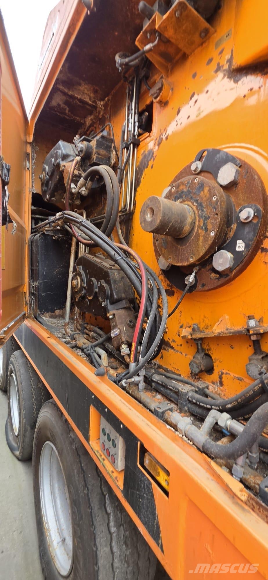 Doppstadt AK 530 Profi آلات تمزيق المخلفات