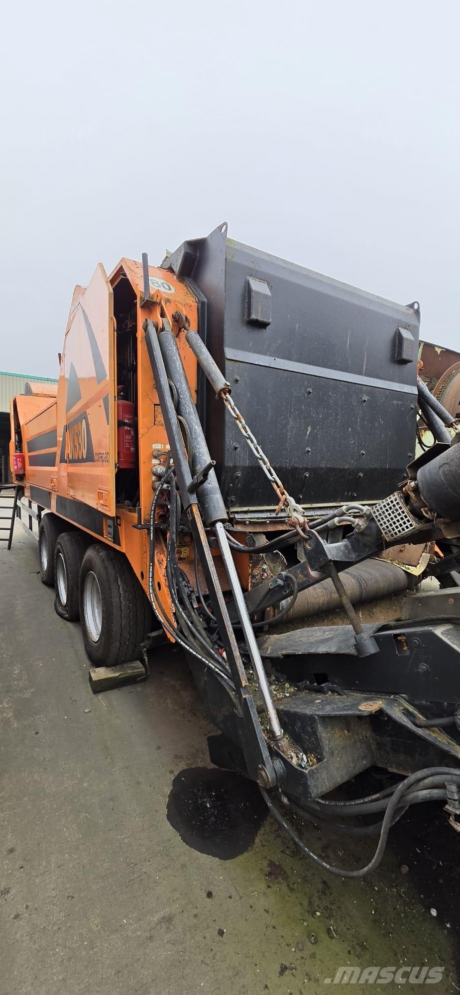 Doppstadt AK 530 Profi آلات تمزيق المخلفات