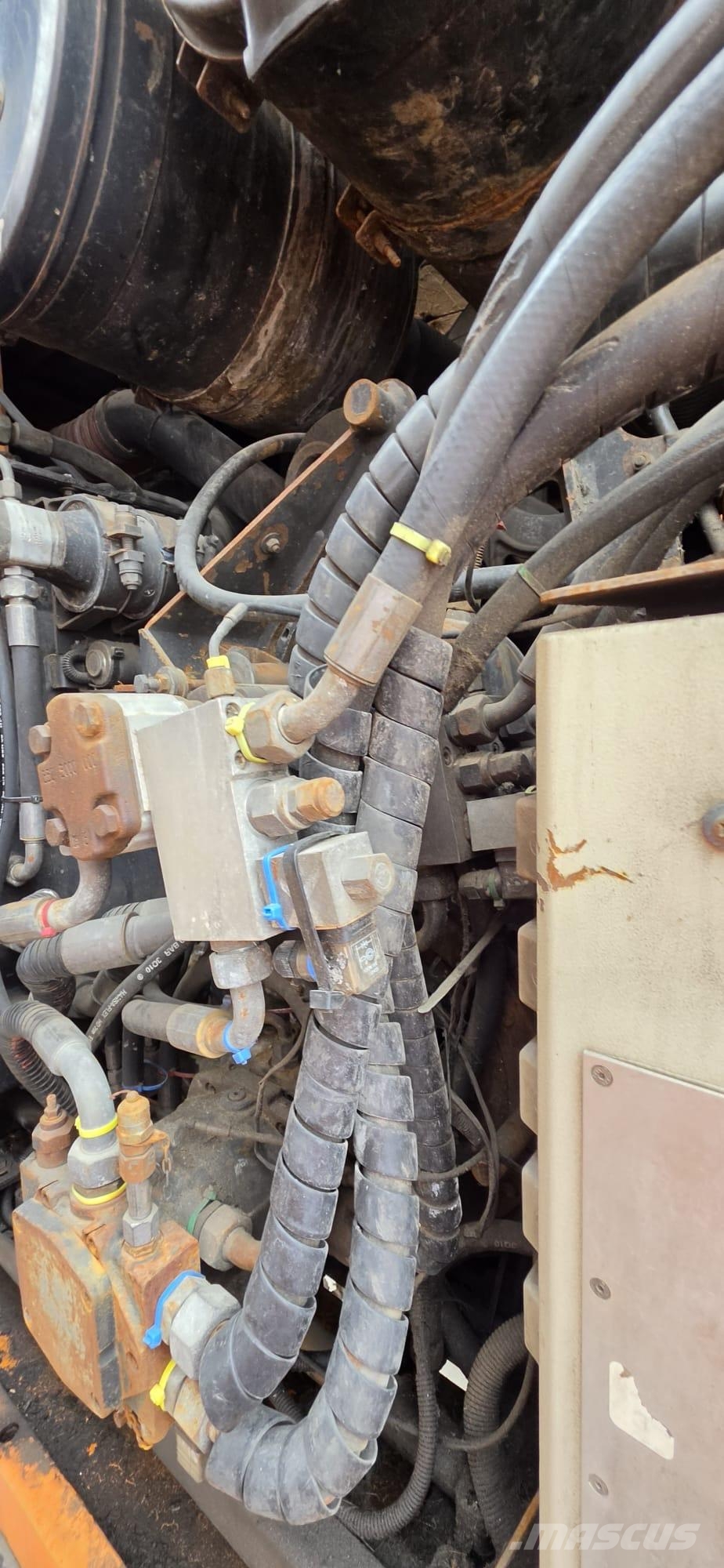 Doppstadt AK 530 Profi آلات تمزيق المخلفات