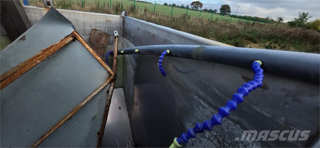  Float Sink Tanks x 2 معدة فرز -> معدة فرز المخلفات