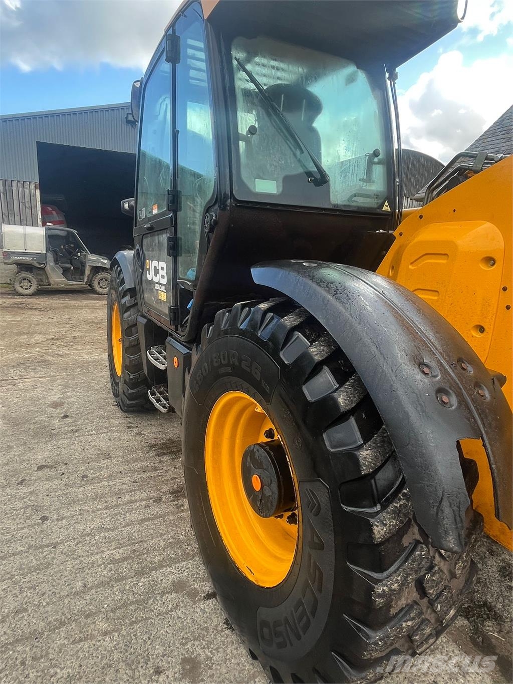JCB 560-80 Телескопічні навантажувачі