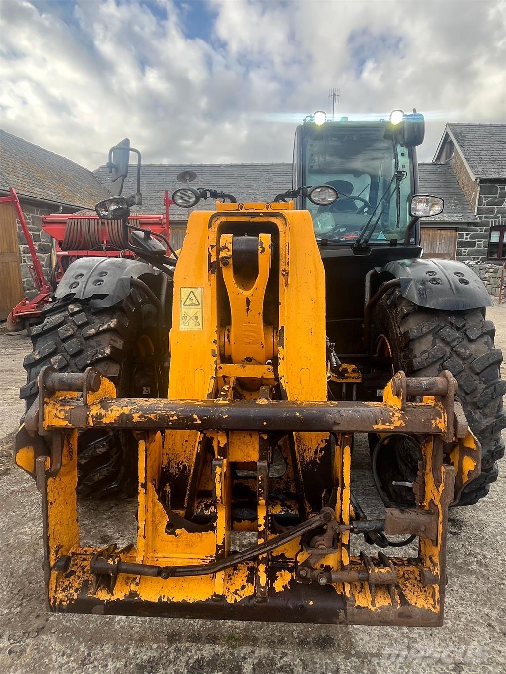 JCB 560-80 Телескопічні навантажувачі