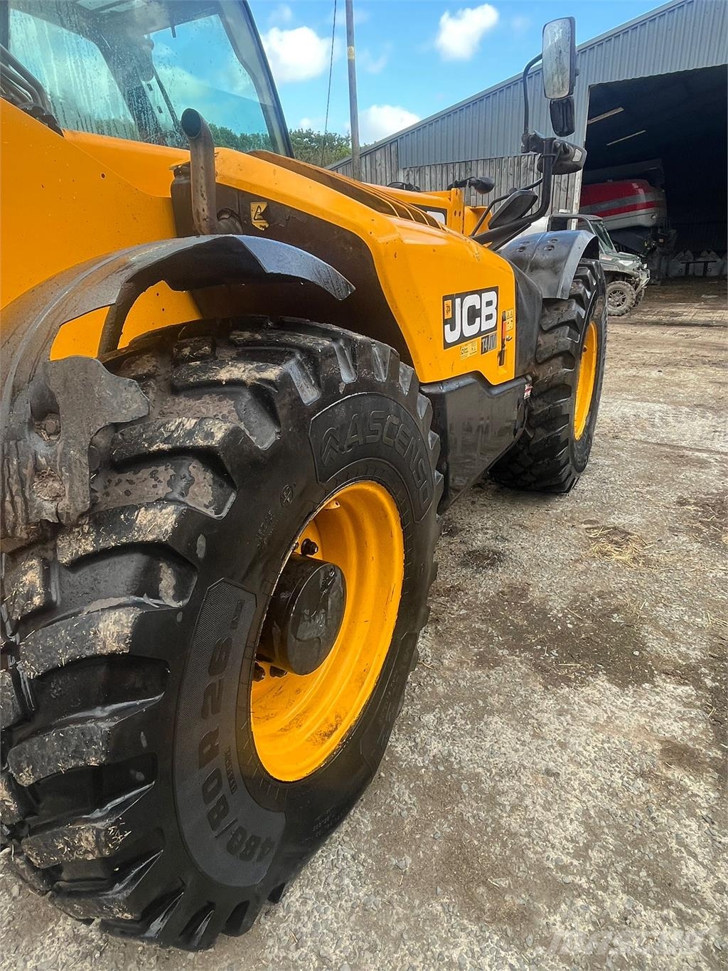 JCB 560-80 Телескопічні навантажувачі