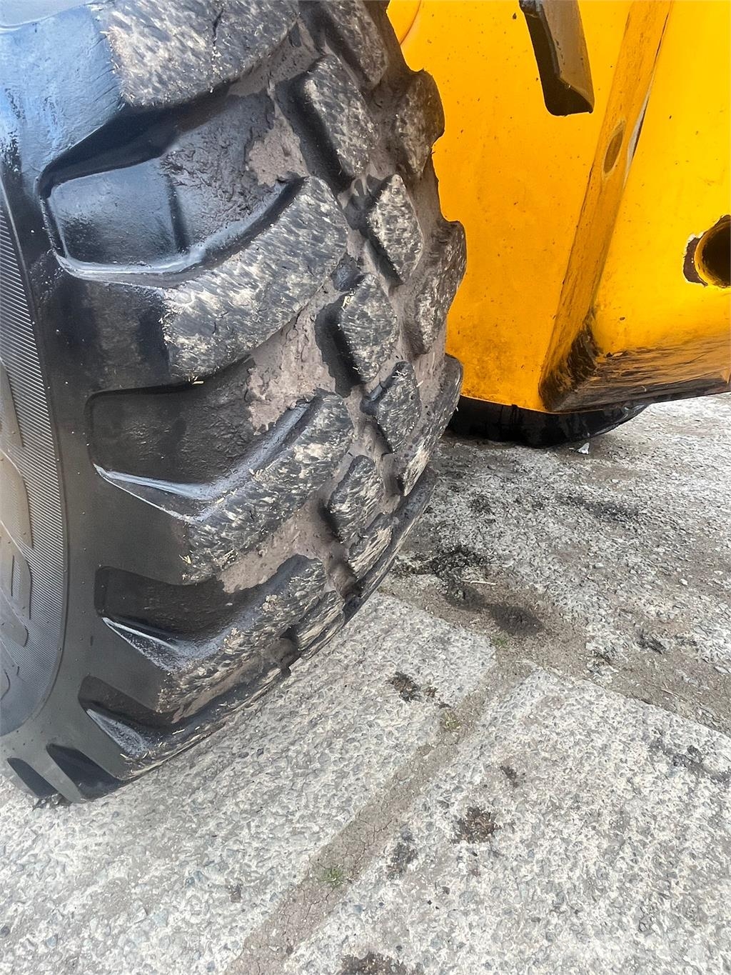 JCB 560-80 Телескопічні навантажувачі