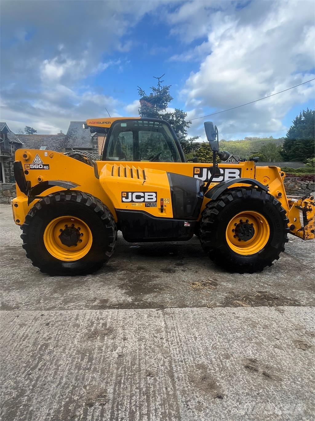 JCB 560-80 Телескопічні навантажувачі