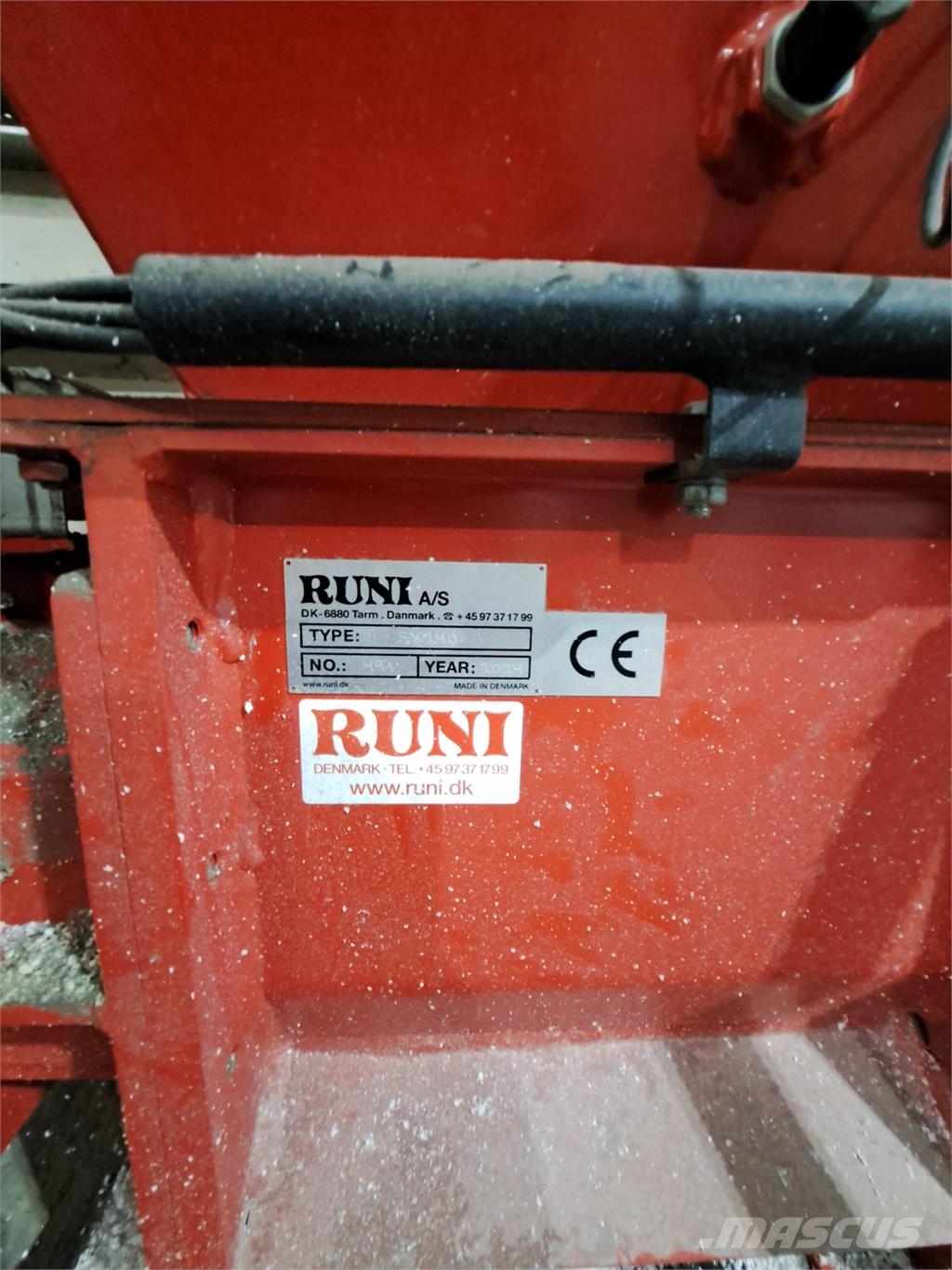  Runi SK240 Compactor and dewater محزمات صناعية