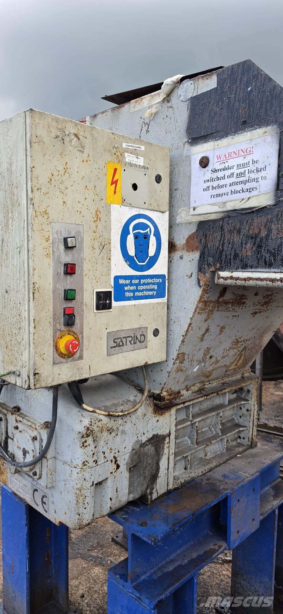 Satrind F 615 Robust Twin-Shaft Shredder قطع غيار المخلفات / إعادة التدوير والمحاجر