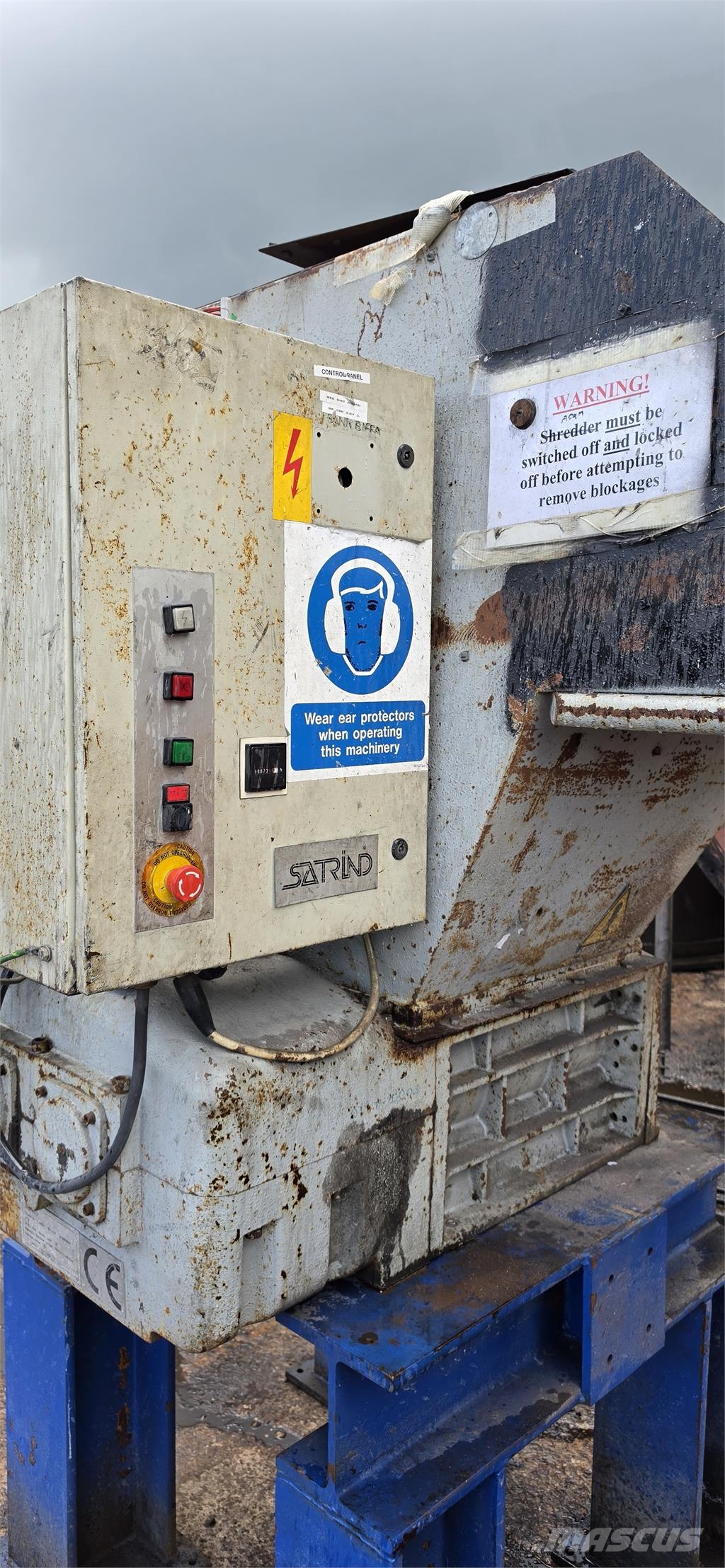 Satrind F 615 Robust Twin-Shaft Shredder قطع غيار المخلفات / إعادة التدوير والمحاجر