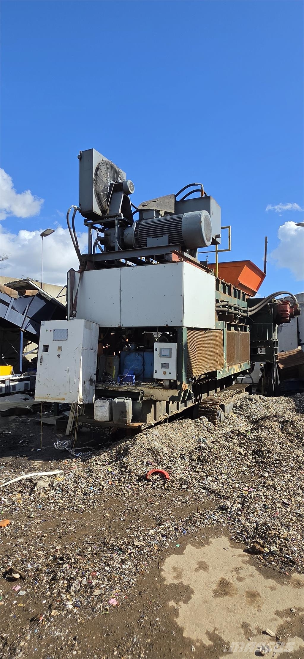 Single-shaft Slow Speed with Screen Stroji za razrez odpada