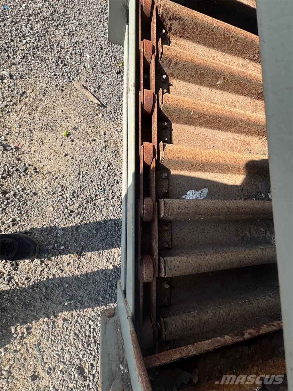  Sutco 2D/3D Flip Flow Screening Deck Elekler