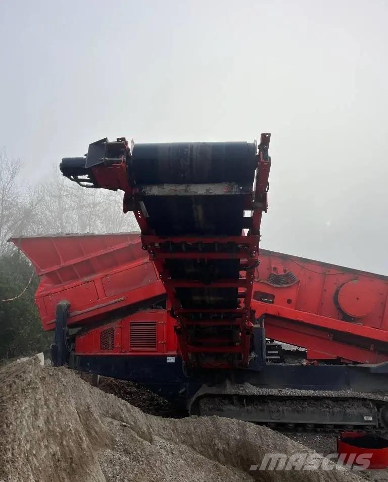 Terex Finlay 883 غرابيل