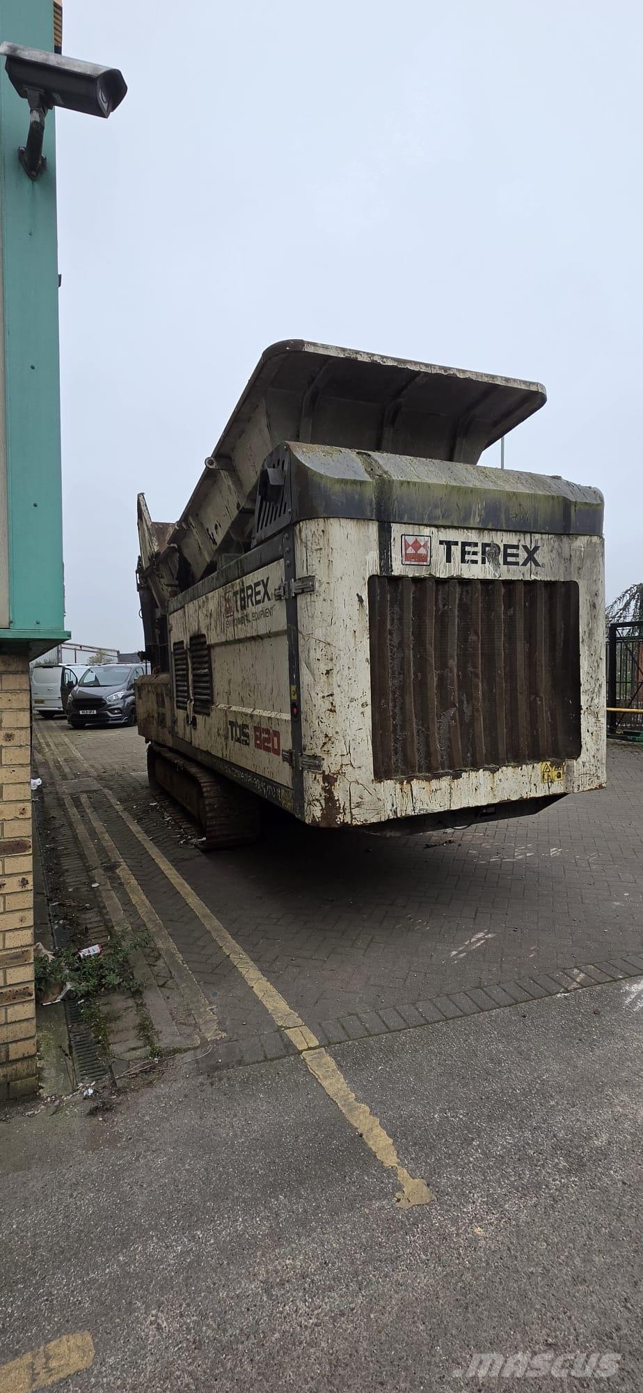 Terex TDS 830 آلات تمزيق المخلفات