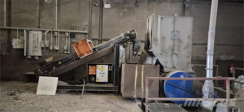 Zerma GSH 700/1000 with infeed conveyor metal detection Clasificadoras de áridos