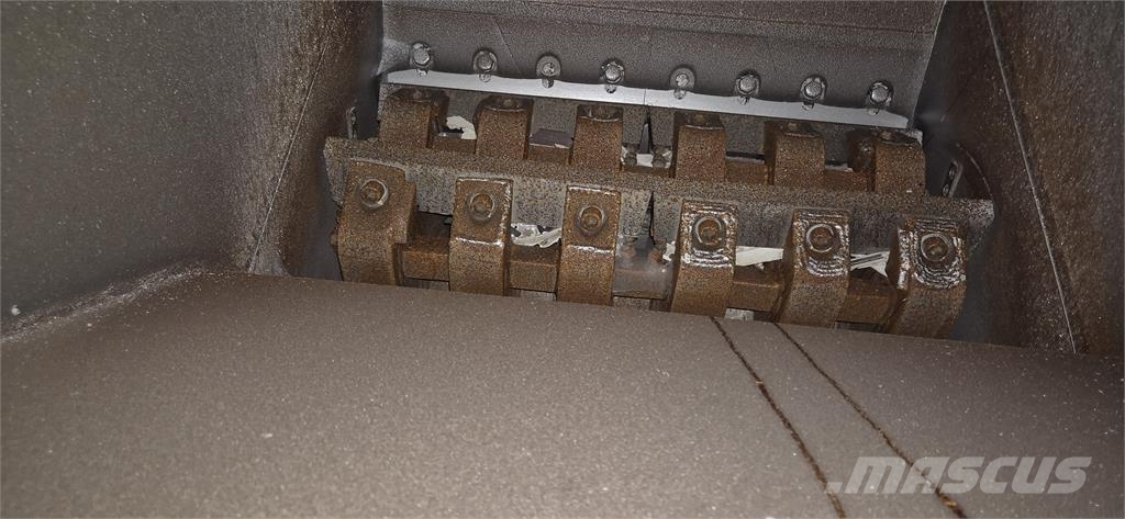 Zerma GSH 700/1000 with infeed conveyor metal detection Clasificadoras de áridos