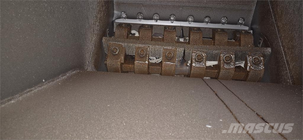 Zerma GSH 700/1000 with infeed conveyor metal detection Clasificadoras de áridos
